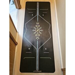 Travel Yoga Mat Liforme Vibrant Cosmic Moon Design - 26 3/4" x 72 1/2"